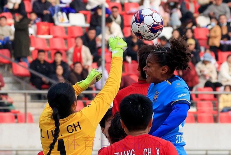 2025中国太平中国足球协会女子超级联赛拉开大幕 江苏无锡女足客场取胜